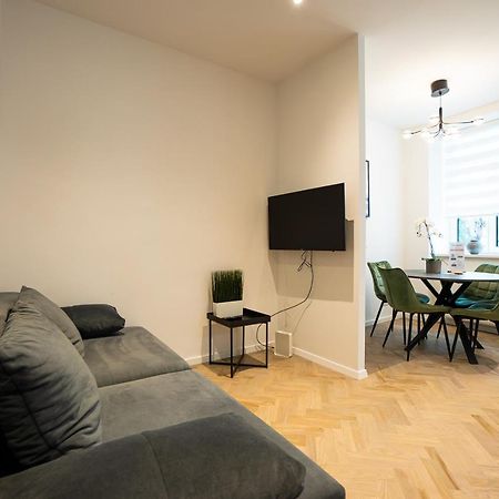 Brand-New Apartment In The 17Th District Of فيينا المظهر الخارجي الصورة